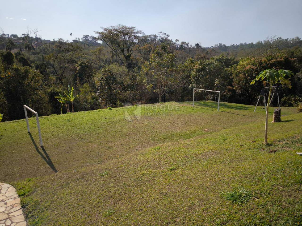 Chácara à venda no bairro Bairro dos Pires: CAMPO DE FUTEBOL