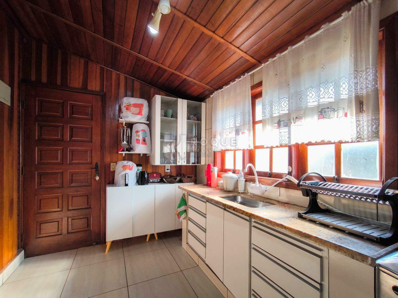 Chácara à venda no bairro Bairro dos Pires: COZINHA