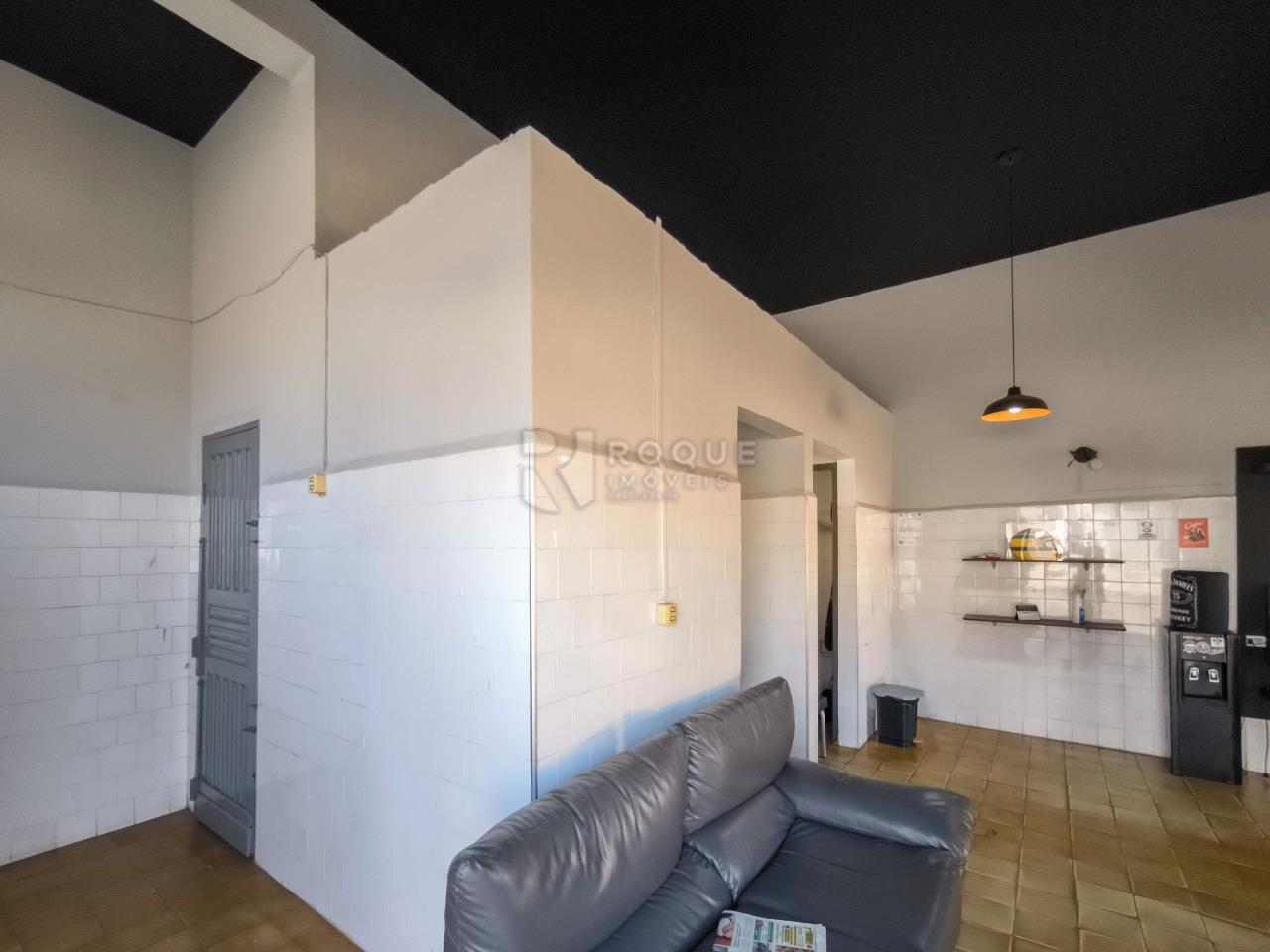 Casa Comercial à venda no bairro Jardim Nova Europa: SALÃO 1