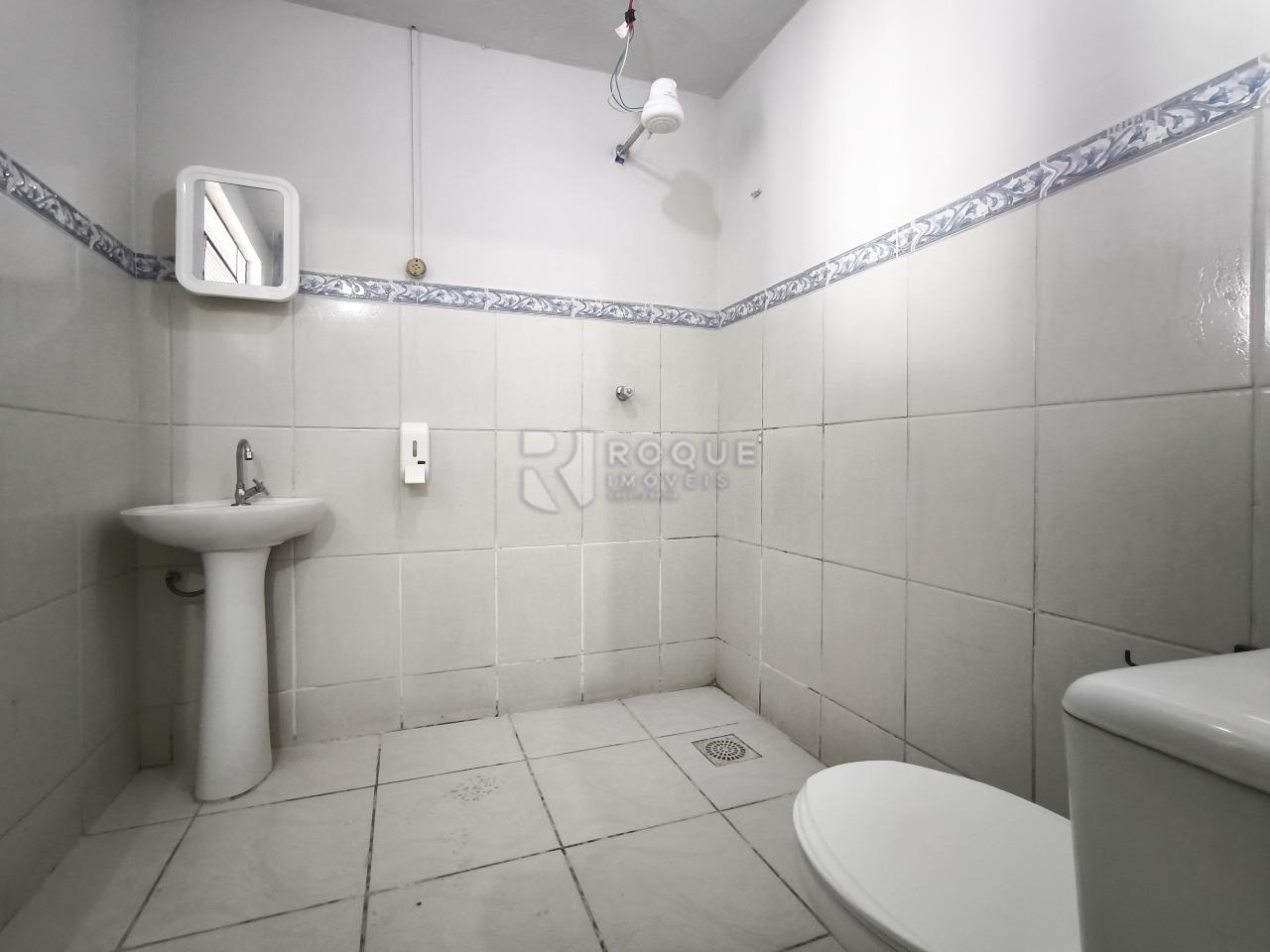 Casa Comercial à venda no bairro Jardim Nova Europa: WC SUÍTE