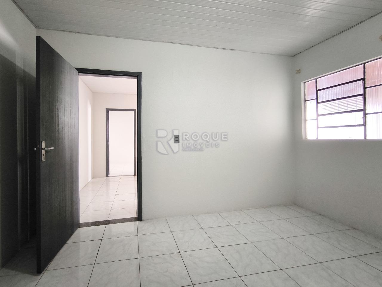 Casa Comercial à venda no bairro Jardim Nova Europa: SUÍTE