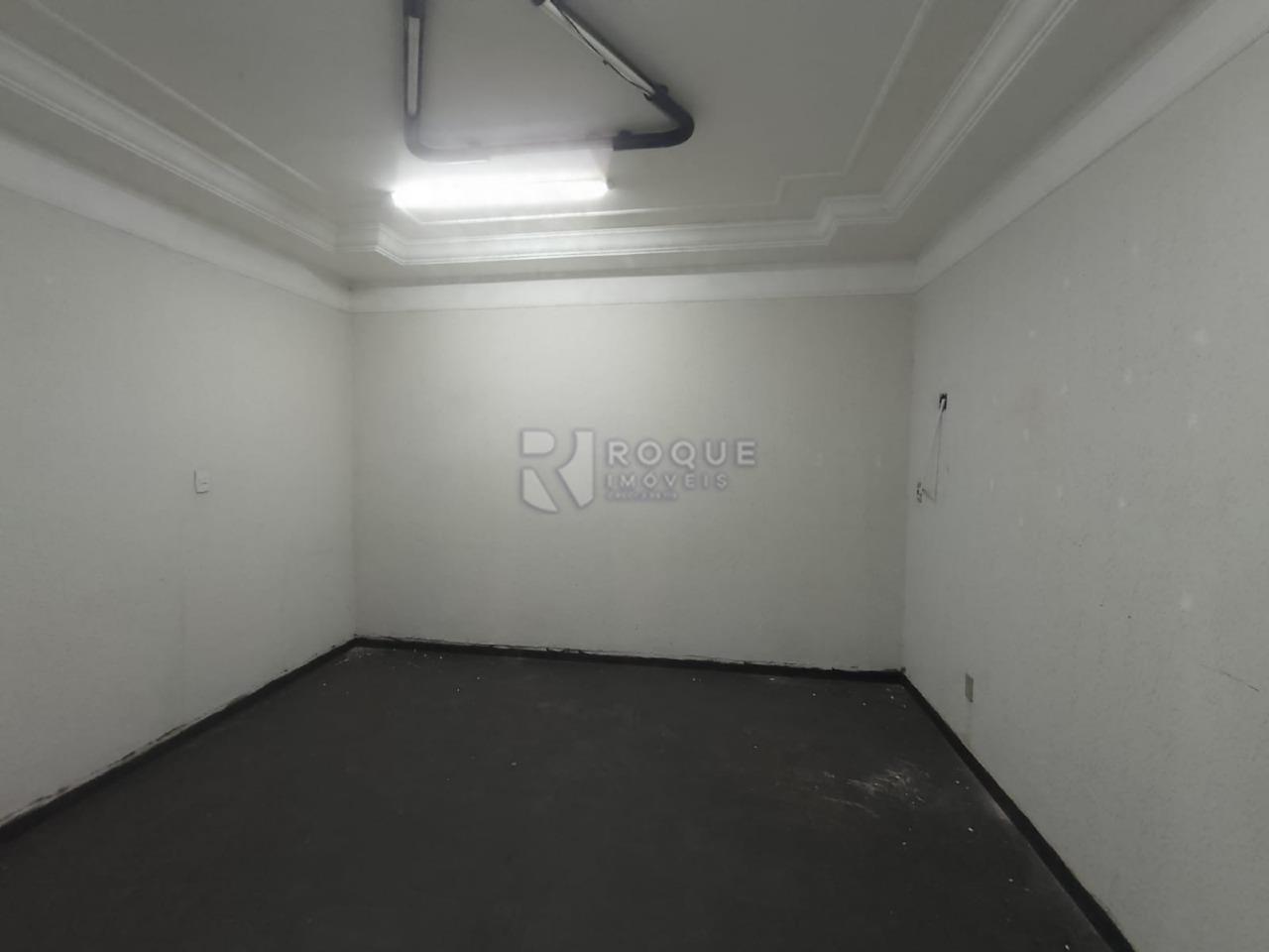 Salão para aluguel no bairro Parque Hippolyto: Escritório