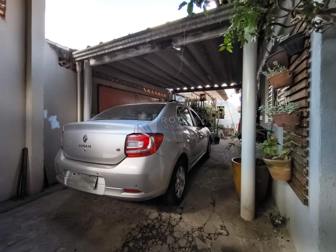 Casa Residencial à venda no bairro Vila São Roque: GARAGEM
