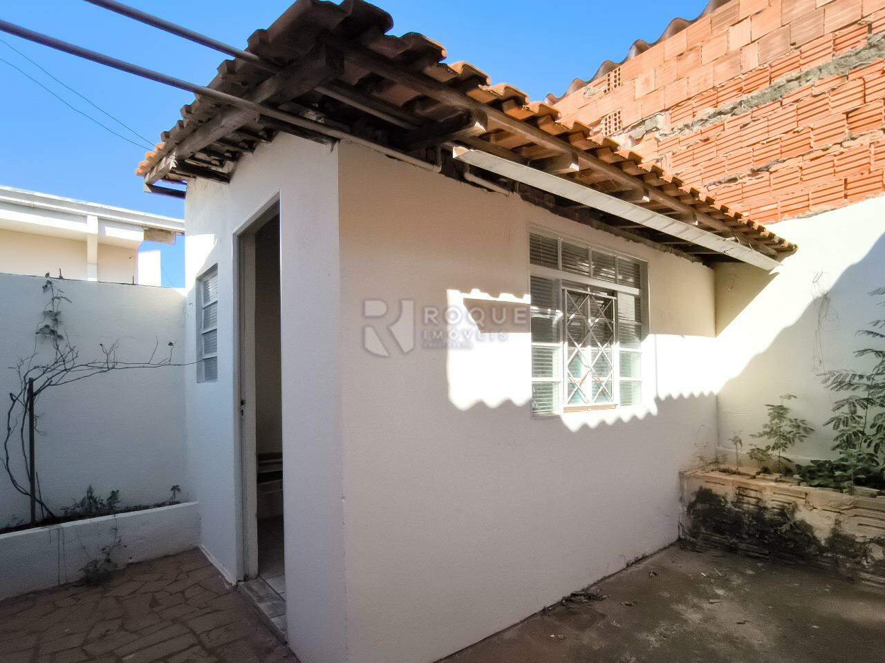 Casa Residencial à venda no bairro Jardim Nova Itália: LAVANDERIA