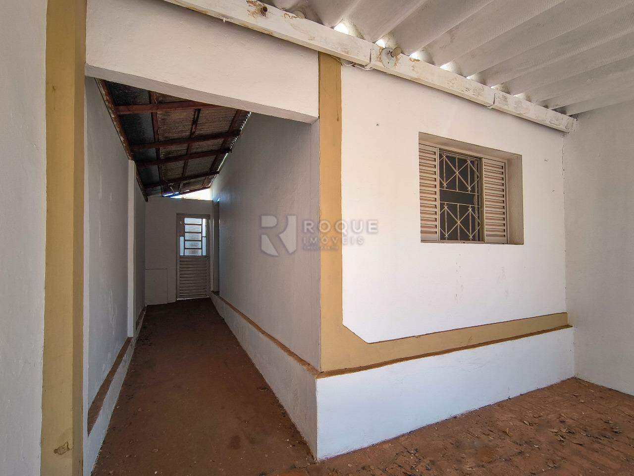 Casa Residencial à venda no bairro Jardim Nova Itália: FRENTE