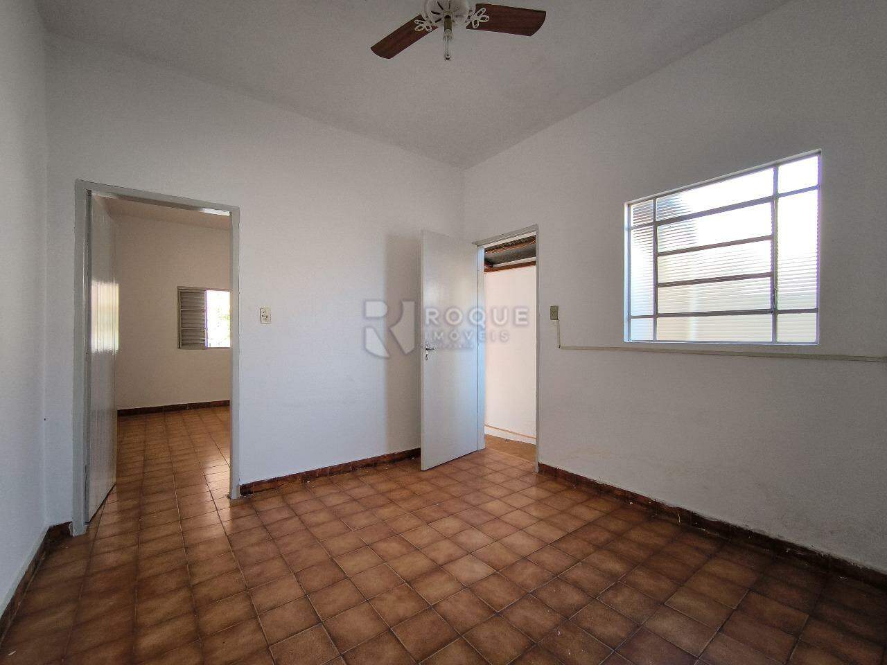 Casa Residencial à venda no bairro Jardim Nova Itália: SALA DE ESTAR