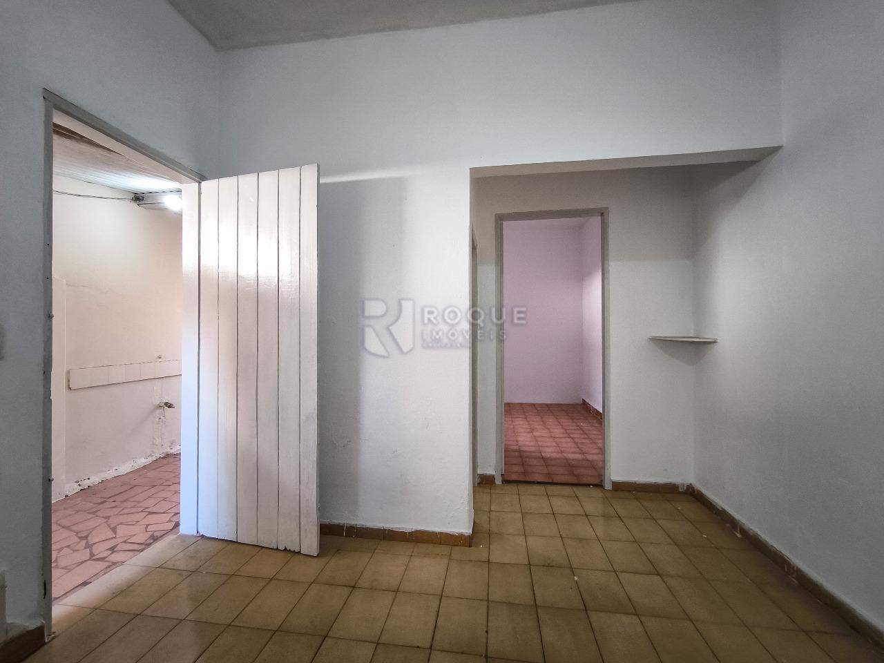 Casa Residencial à venda no bairro Jardim Nova Itália: COZINHA