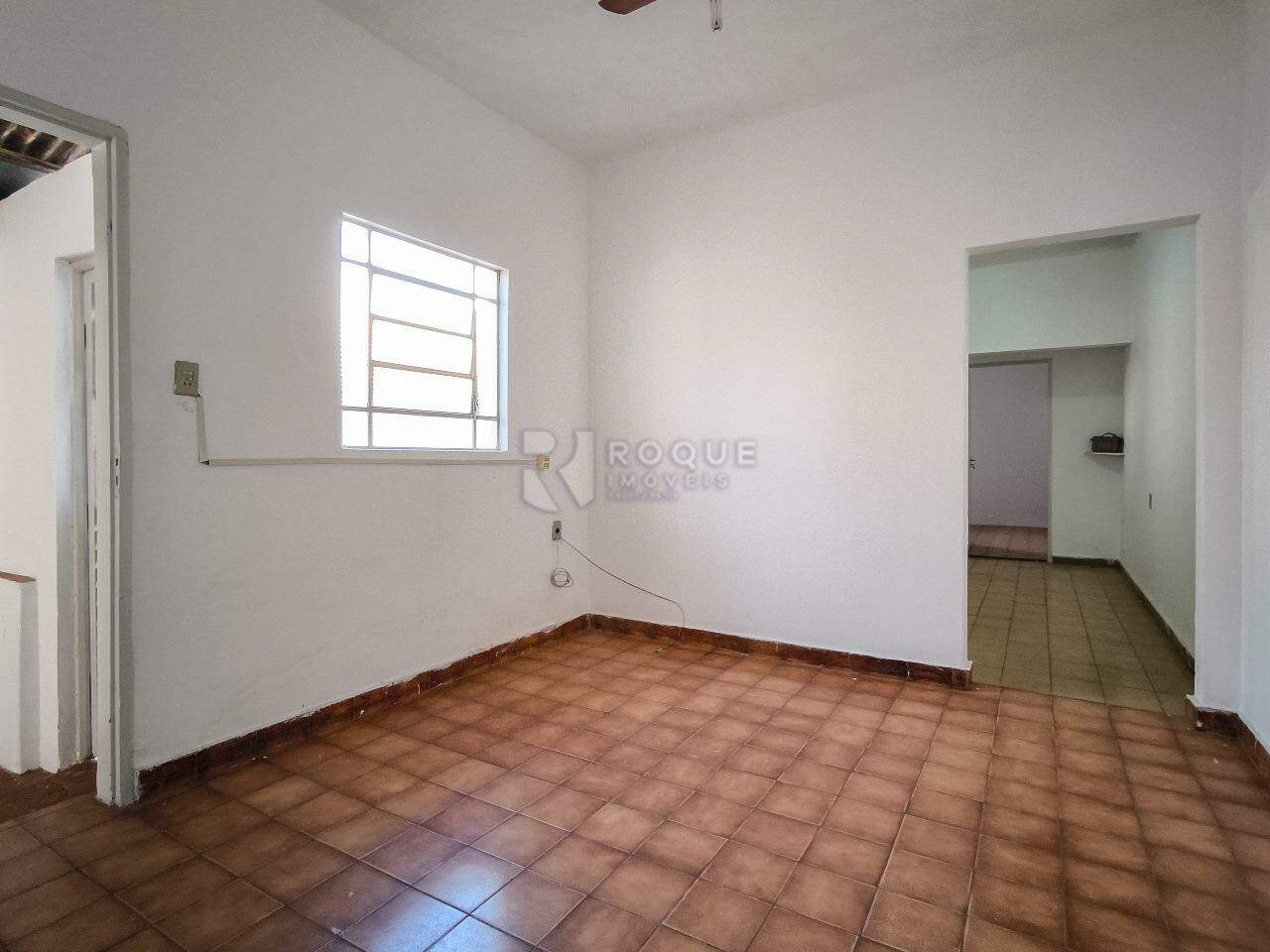 Casa Residencial à venda no bairro Jardim Nova Itália: SALA DE ESTAR