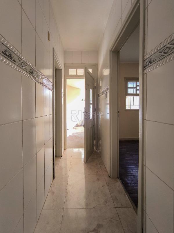 Casa Comercial à venda no bairro Centro: ÁREA DE CIRCULAÇÃO