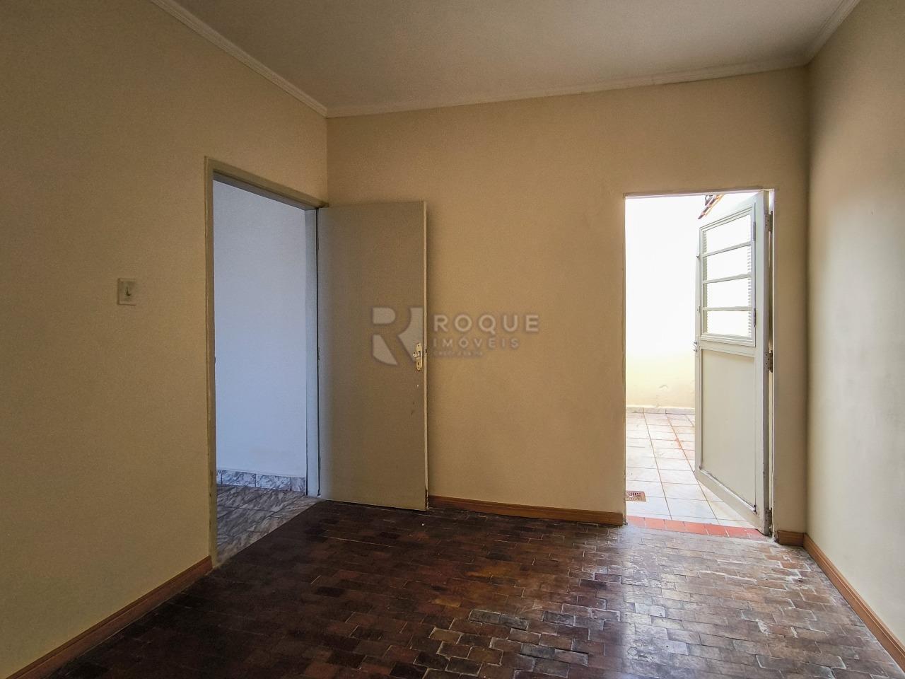 Casa Comercial à venda no bairro Centro: DORMITÓRIO 2