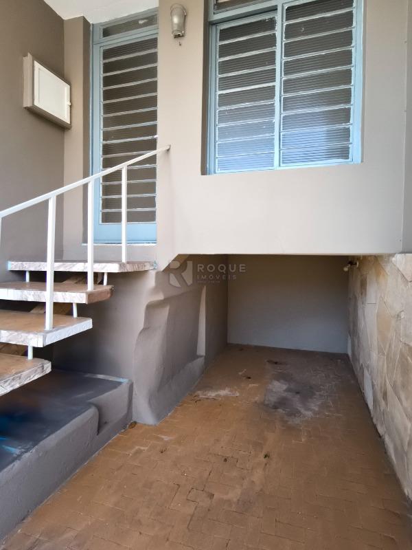 Casa Comercial à venda no bairro Centro: GARAGEM