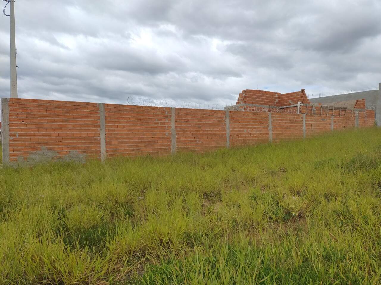 Terreno à venda no bairro Jardim Campo Verde II: 