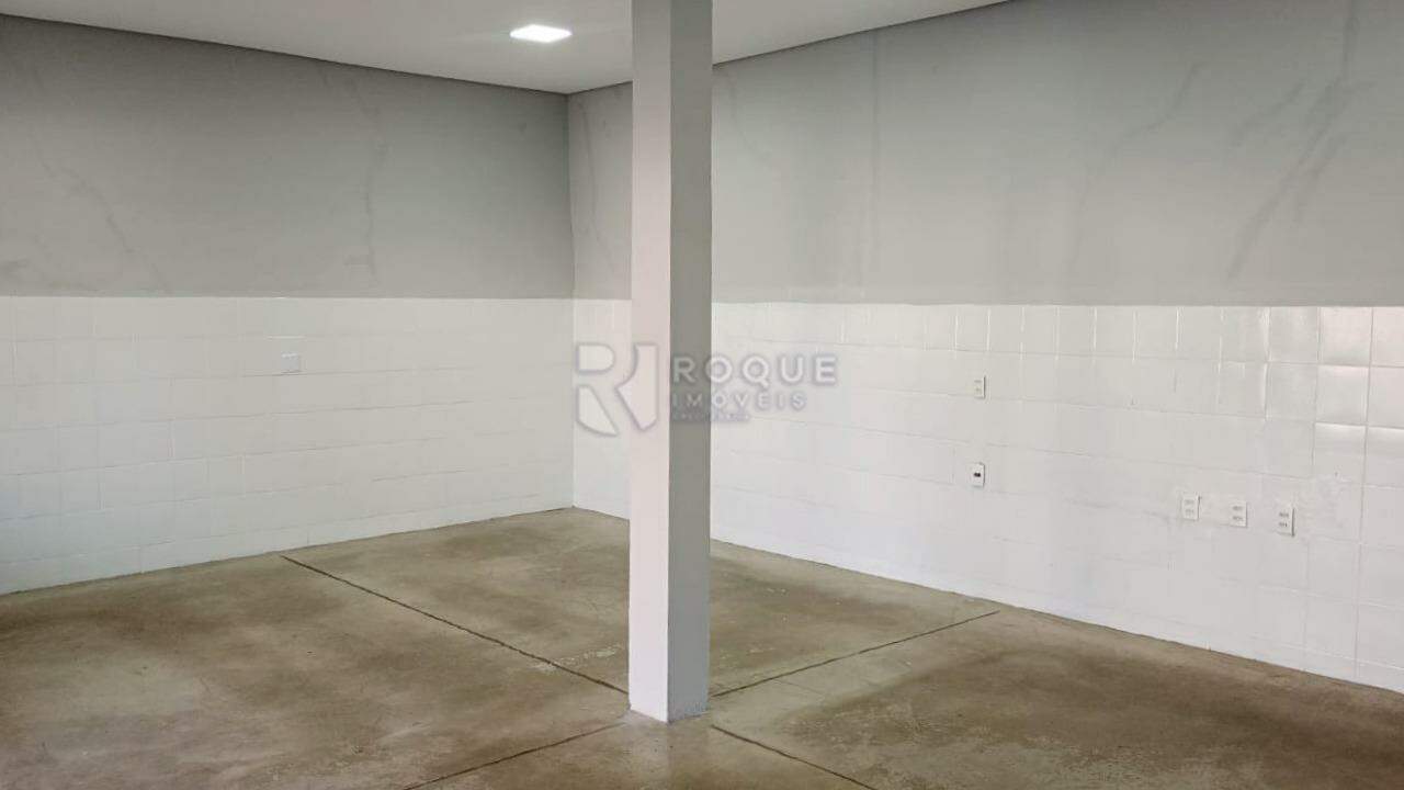 Salão para aluguel no bairro Vila Queiroz: Salão
