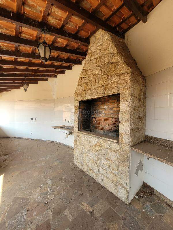 Casa Residencial para aluguel no bairro Jardim Glória: Churrasqueira