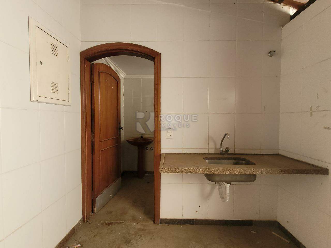 Casa Residencial para aluguel no bairro Jardim Glória: Área de serviço