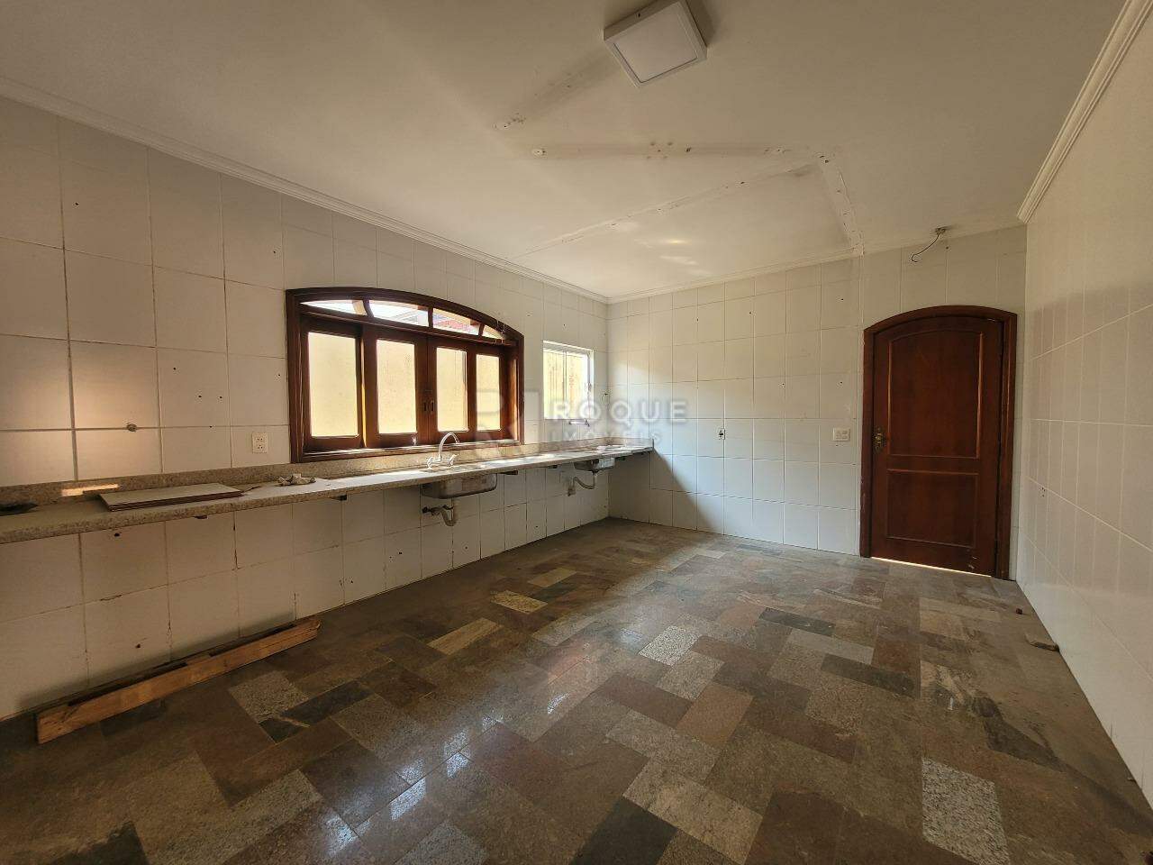 Casa Residencial para aluguel no bairro Jardim Glória: Cozinha