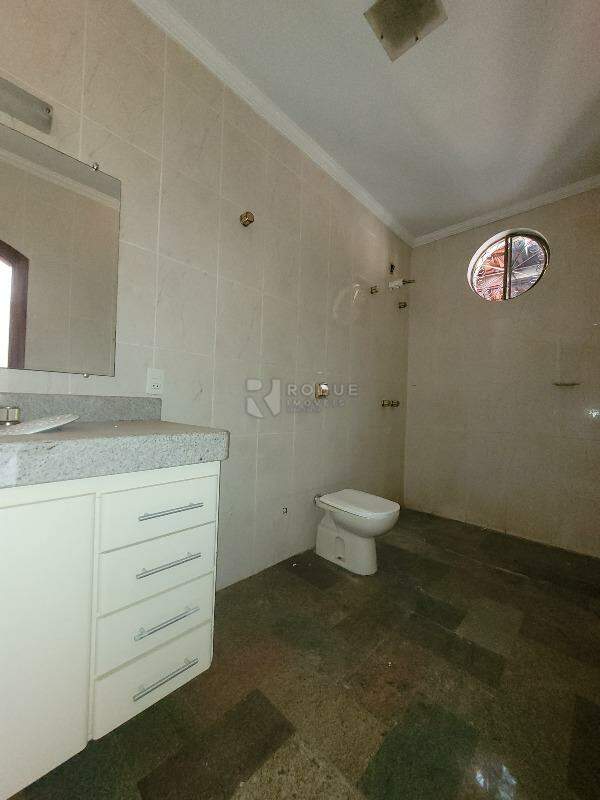 Casa Residencial para aluguel no bairro Jardim Glória: WC suíte