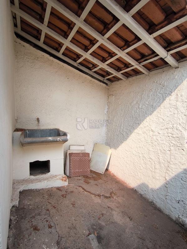 Casa Residencial à venda no bairro Jardim Bandeirantes: ÁREA DE SERVIÇO CASA 2