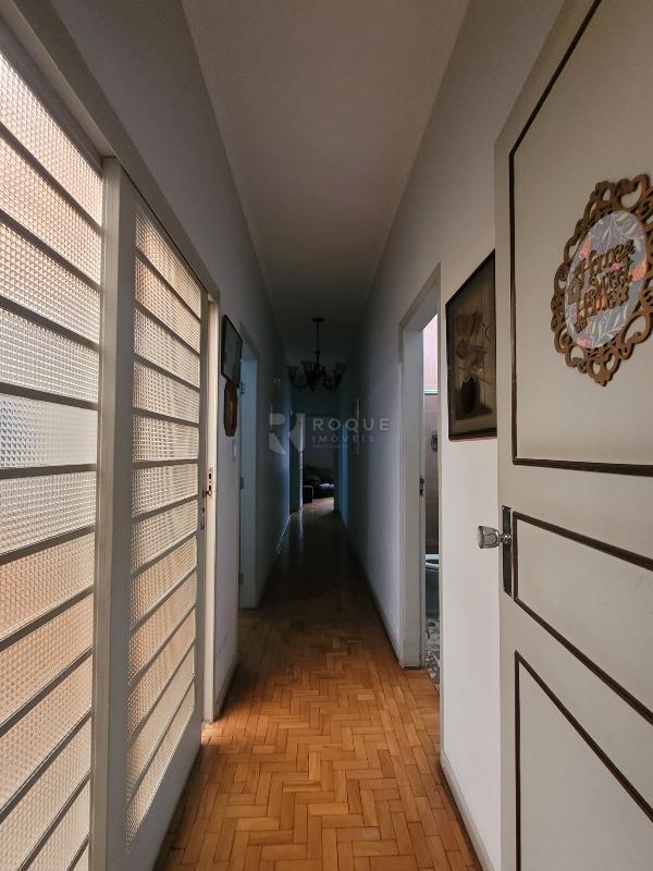 Casa Residencial à venda no bairro Centro: Hall