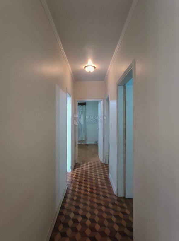 Casa Comercial à venda no bairro Centro: Hall 2