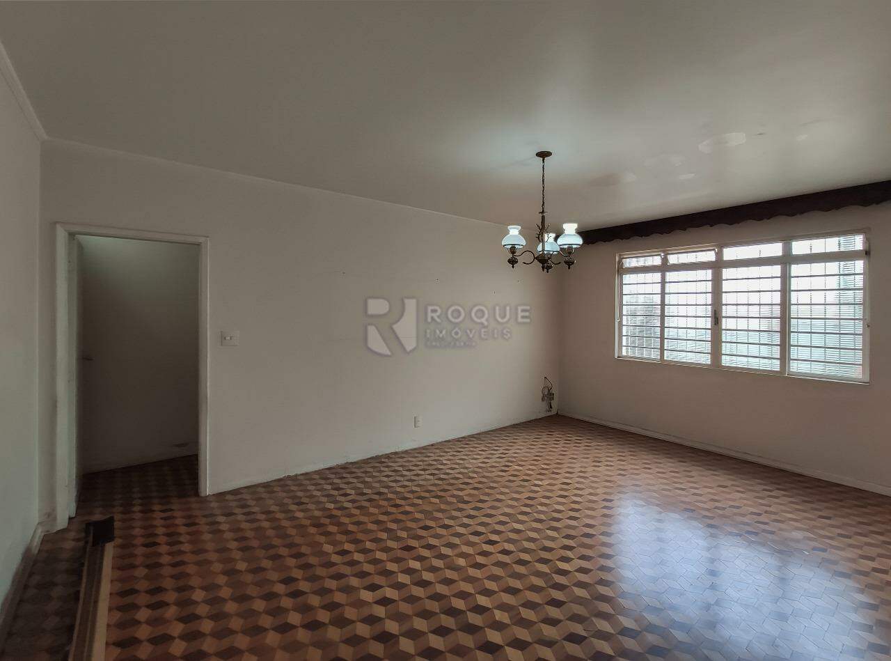 Casa Comercial à venda no bairro Centro: Sala 2
