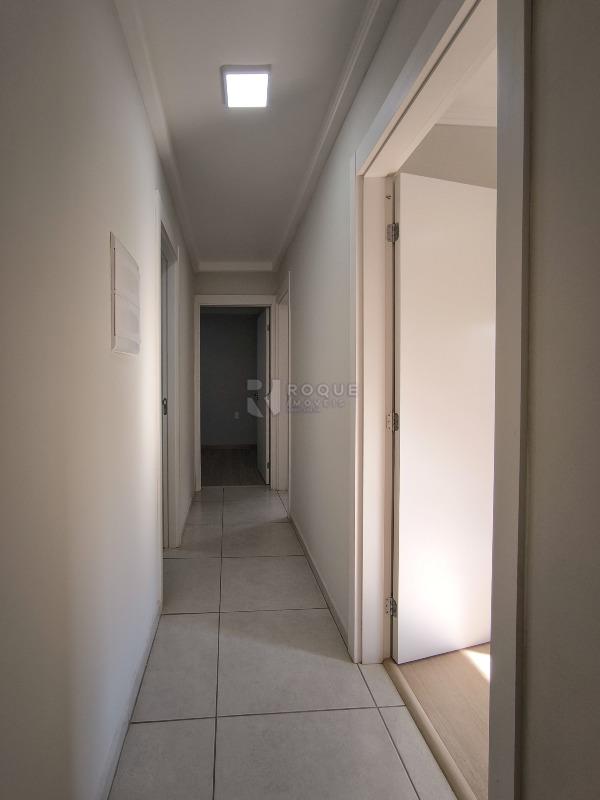 Apartamento à venda no bairro Jardim Florença: CORREDOR INTERNO