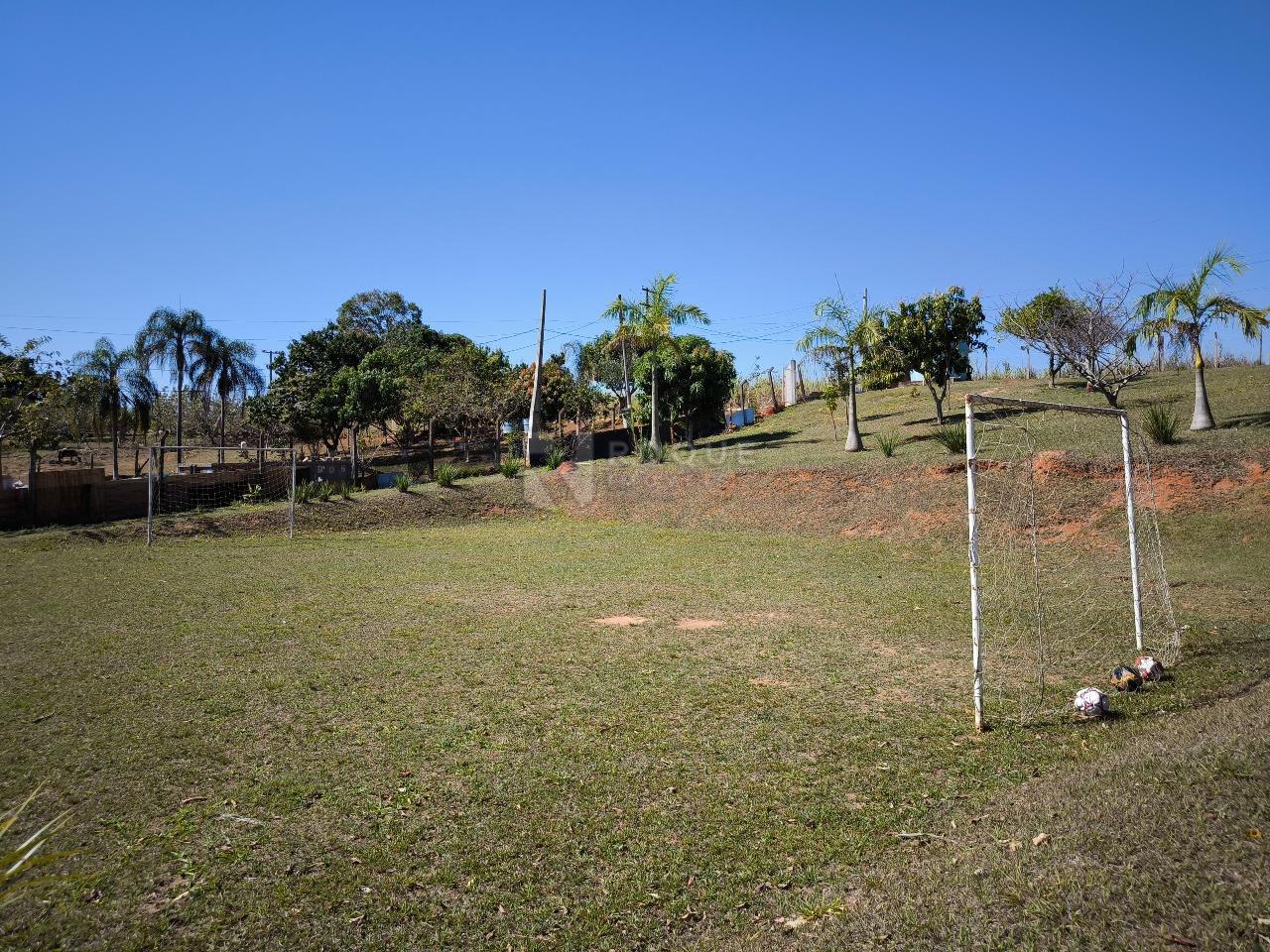 Chácara à venda no bairro Bairro dos Lopes: CAMPO DE FUTEBOL