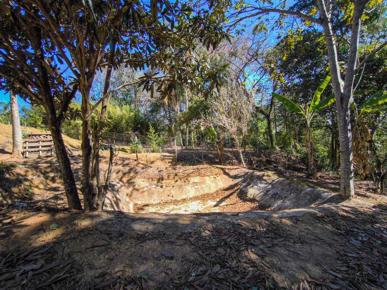 Chácara à venda no bairro Bairro dos Lopes: LAGO