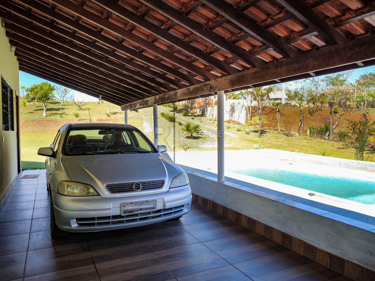 Chácara à venda no bairro Bairro dos Lopes: GARAGEM