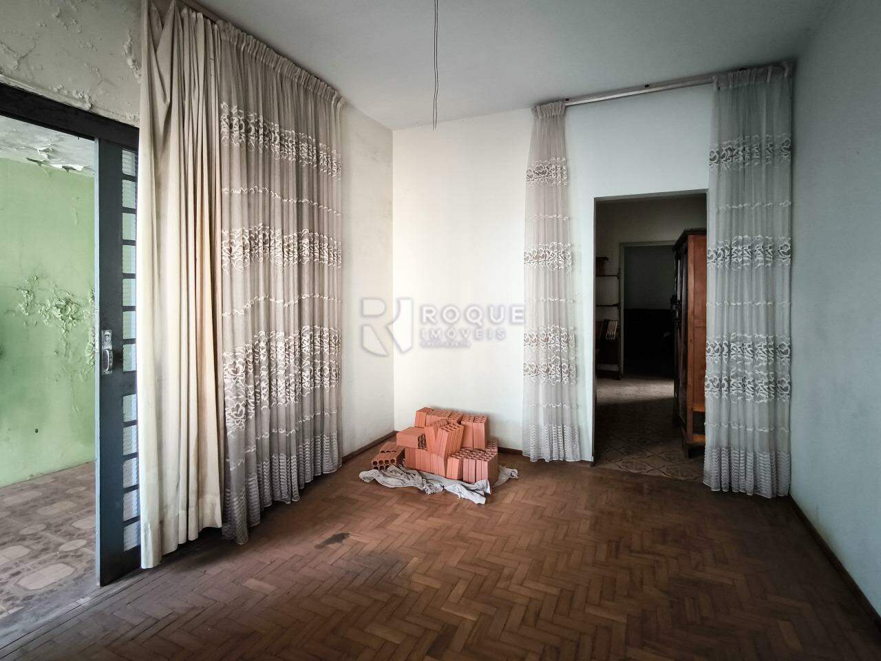 Casa Residencial à venda no bairro Centro: SALA DE ESTAR CASA 1