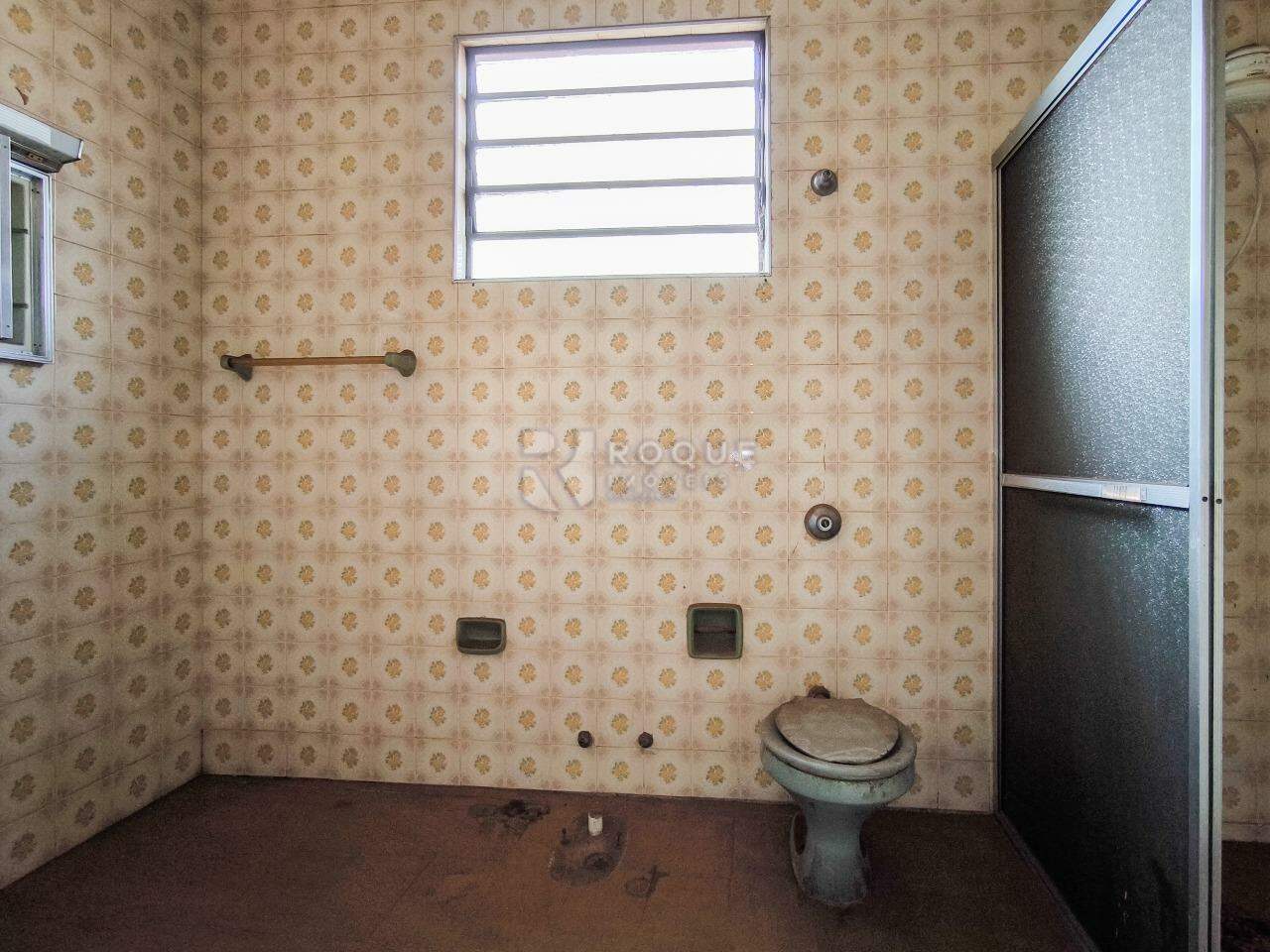 Casa Residencial à venda no bairro Centro: BANHEIRO SOCIAL CASA 1