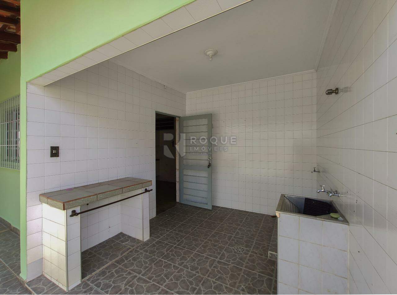 Casa Residencial à venda no bairro Vila Claudia: Área de serviço 