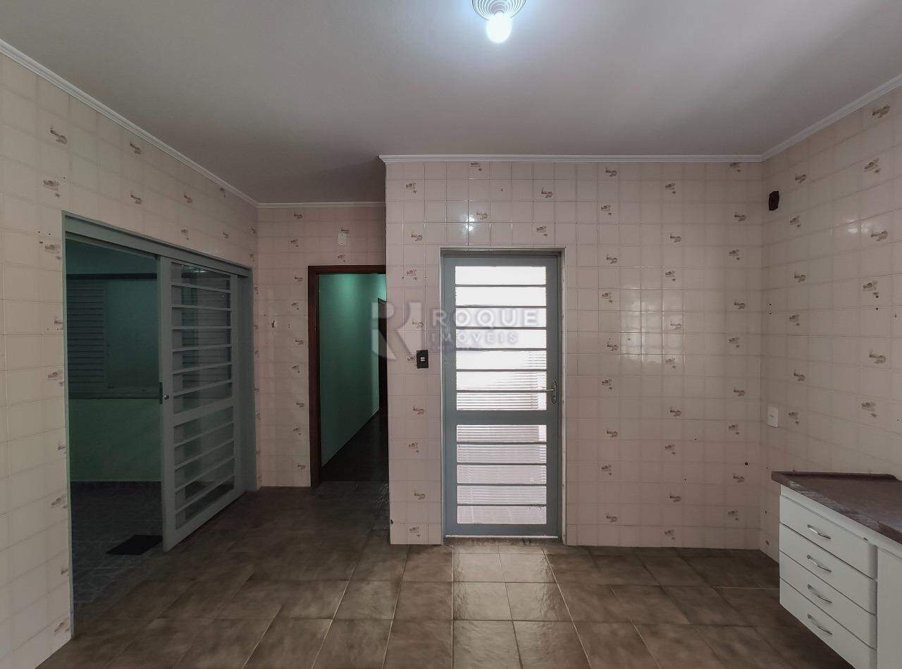 Casa Residencial à venda no bairro Vila Claudia: Cozinha 