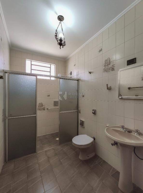 Casa Residencial à venda no bairro Vila Claudia: WC social 