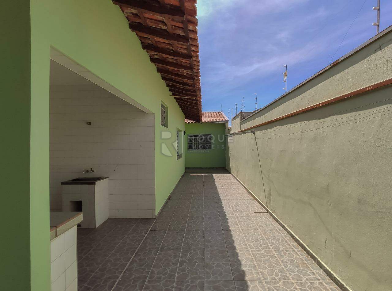 Casa Residencial à venda no bairro Vila Claudia: Corredor 
