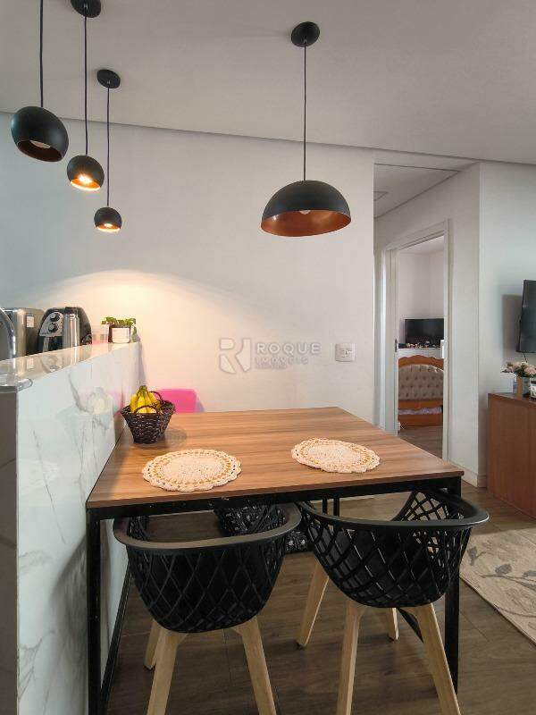 Apartamento à venda no bairro Vila Teixeira Marques: SALA DE JANTAR