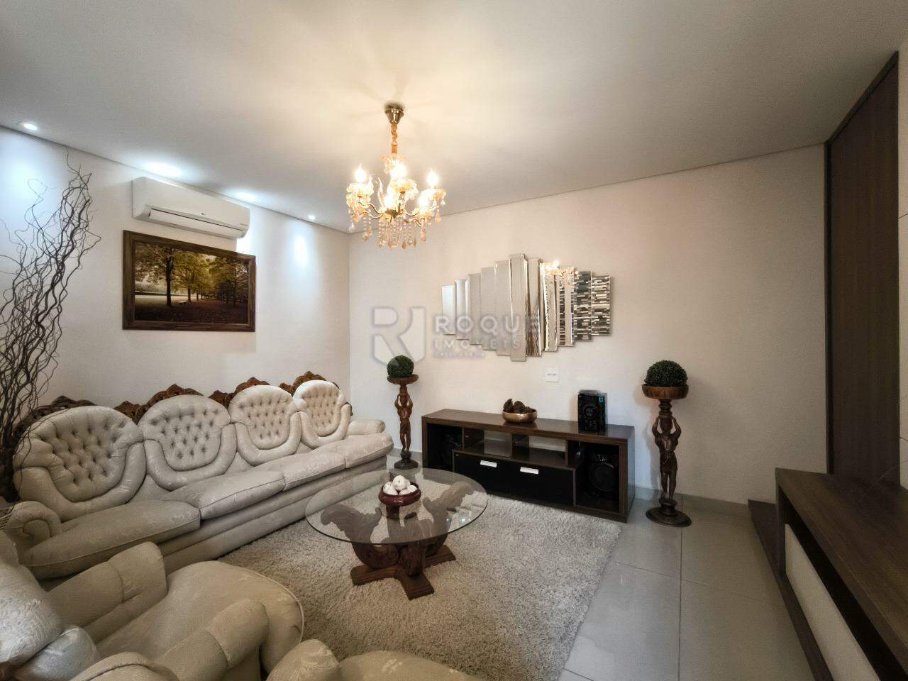 Casa em condomínio à venda no bairro Terras de São Bento II: SALA DE ESTAR