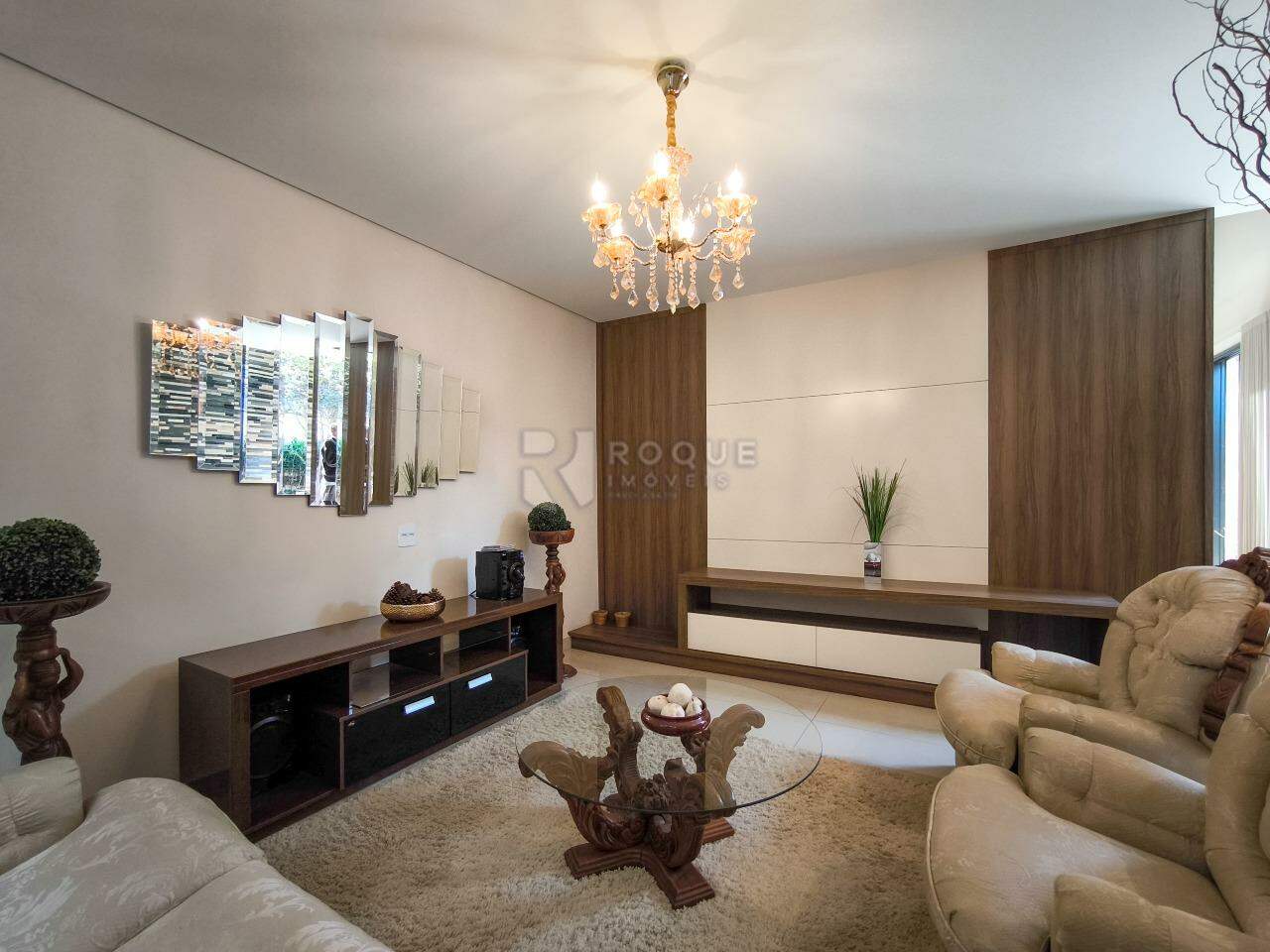 Casa em condomínio à venda no bairro Terras de São Bento II: SALA DE ESTAR