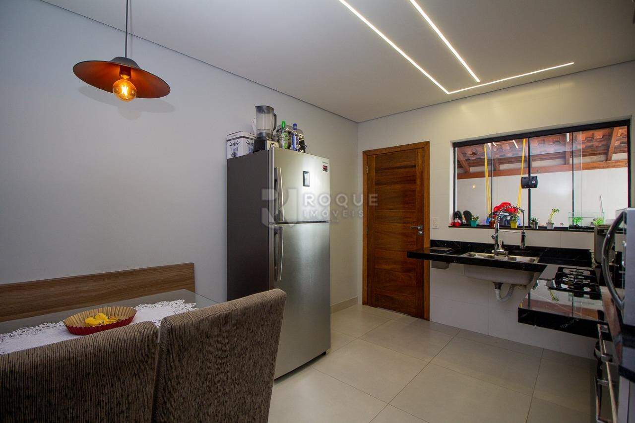 Casa Residencial à venda no bairro Jardim Adélia Cavicchia Grotta: 