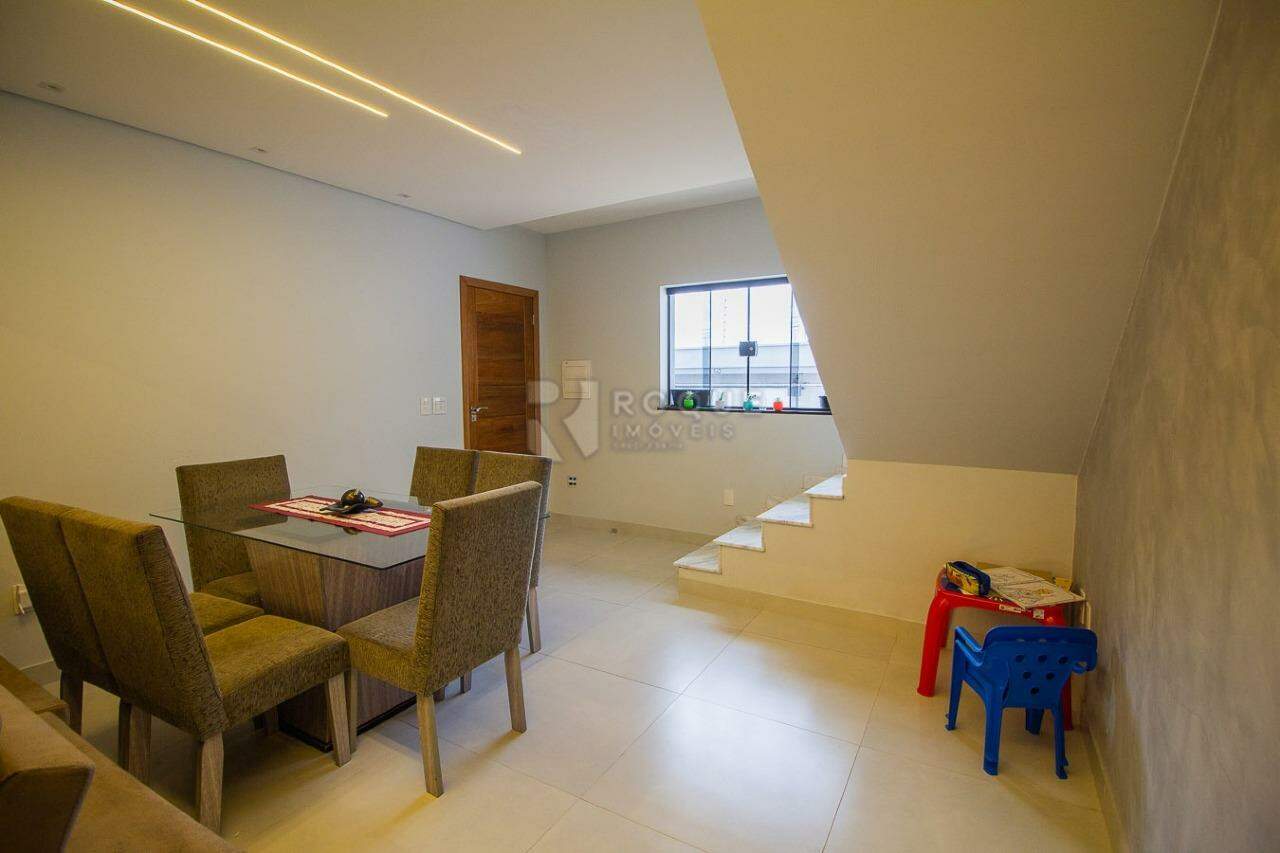 Casa Residencial à venda no bairro Jardim Adélia Cavicchia Grotta: 