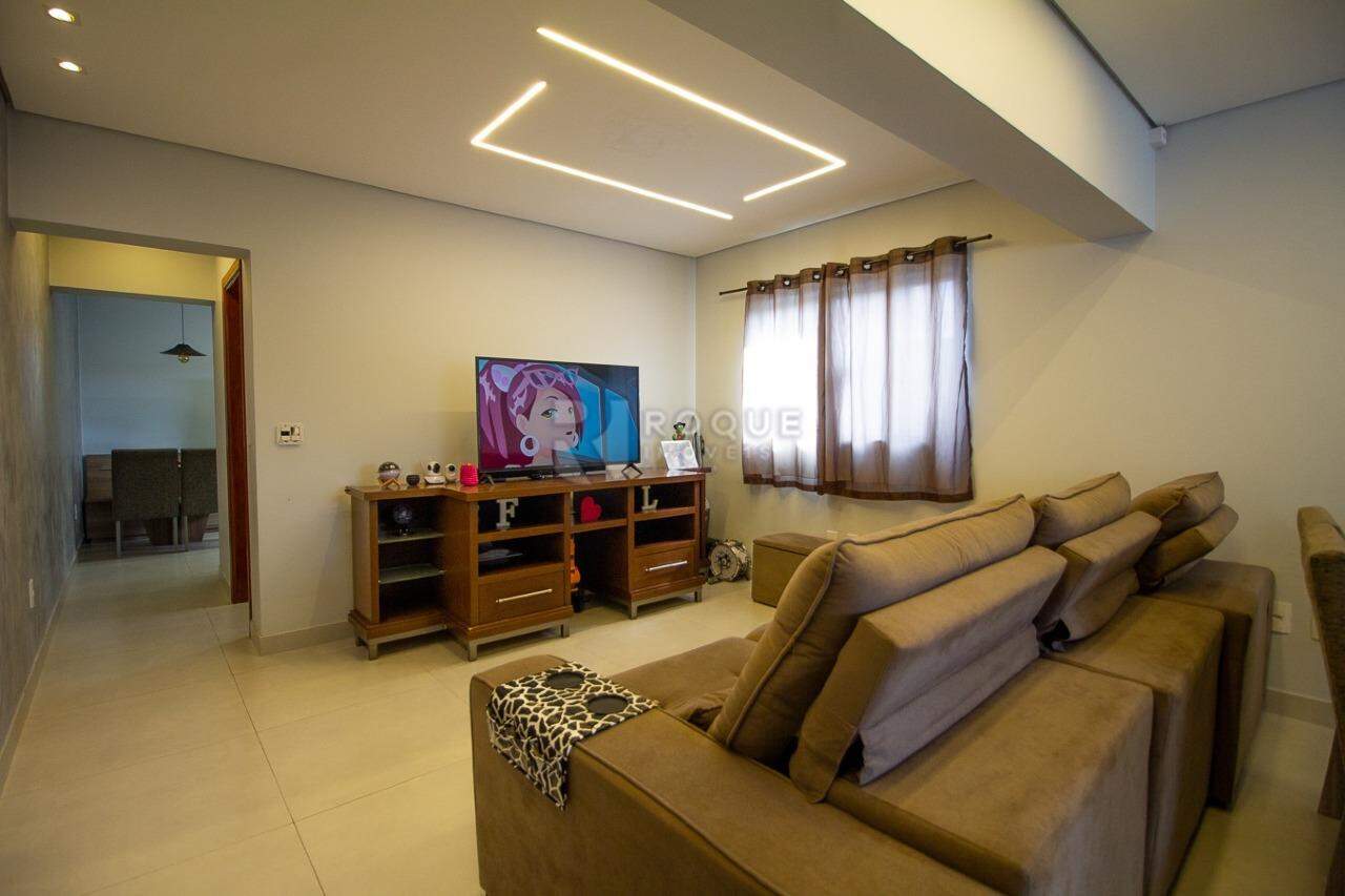 Casa Residencial à venda no bairro Jardim Adélia Cavicchia Grotta: 