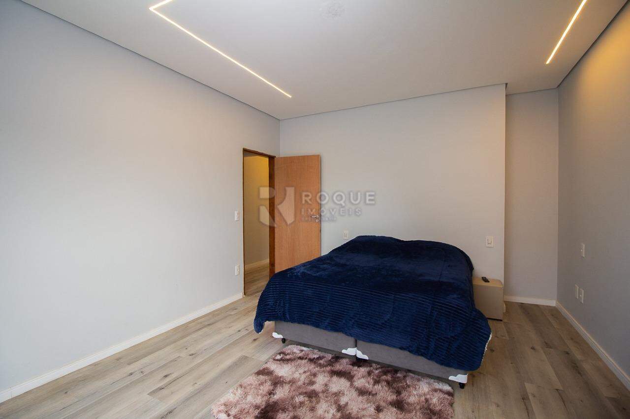 Casa Residencial à venda no bairro Jardim Adélia Cavicchia Grotta: 