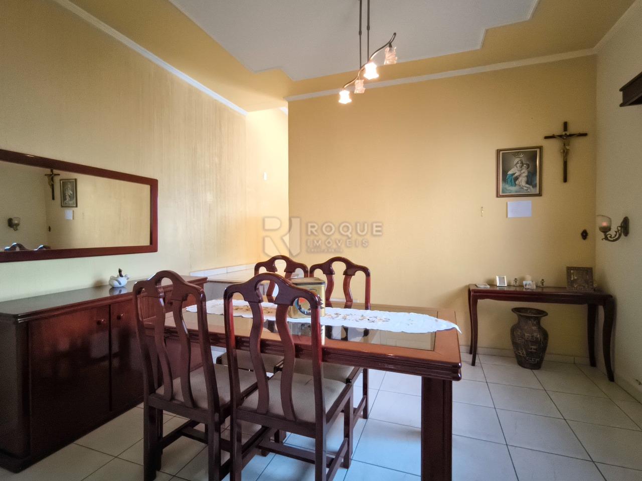 Casa Residencial à venda no bairro Parque Hippolyto: SALA DE JANTAR