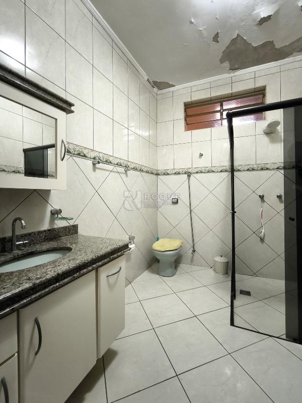 Casa Residencial à venda no bairro Parque Hippolyto: BANHEIRO SOCIAL