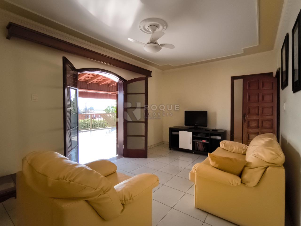 Casa Residencial à venda no bairro Parque Hippolyto: SALA DE ESTAR