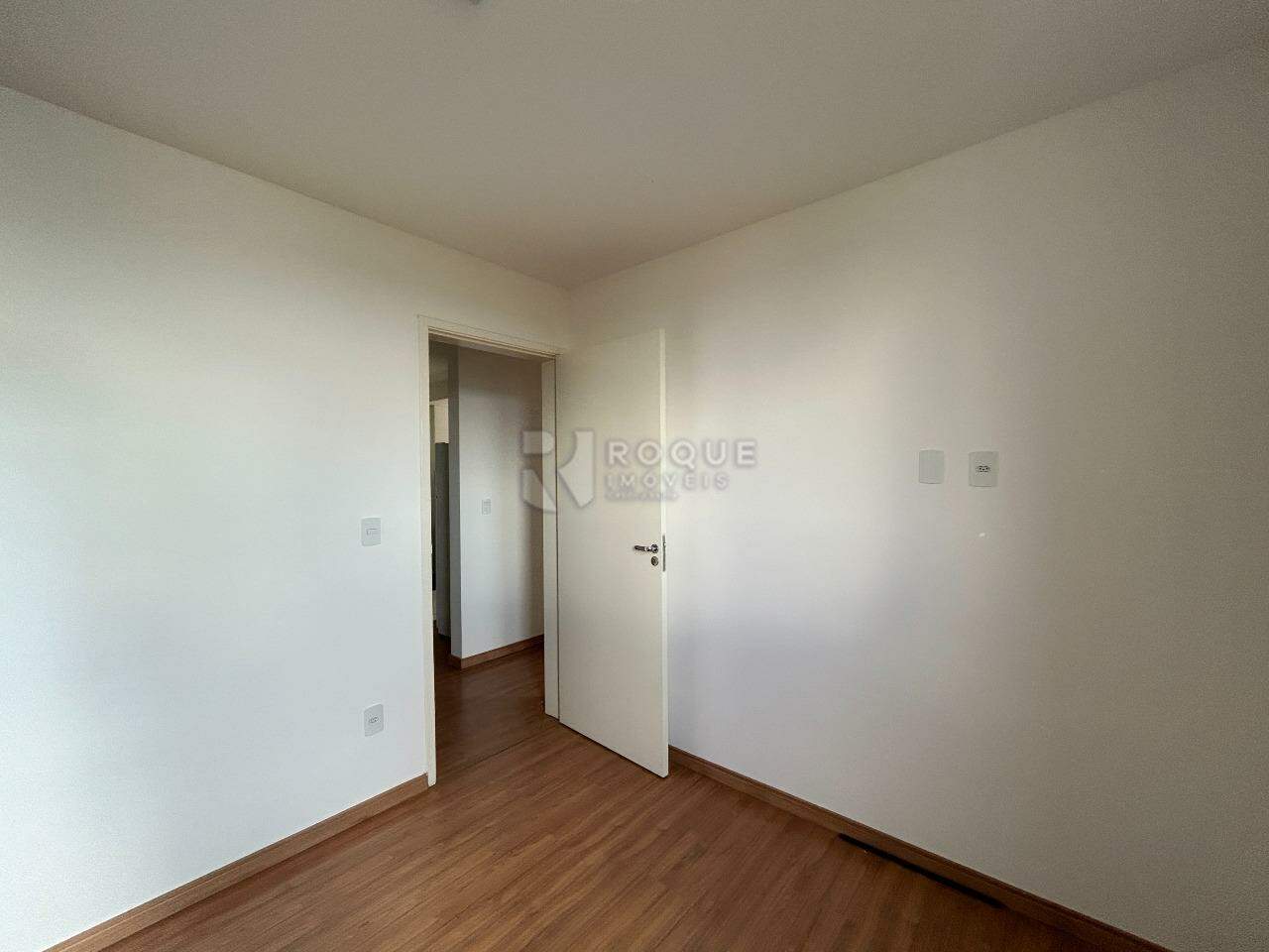 Apartamento para aluguel no bairro Jardim Trevo: Dormitório 1