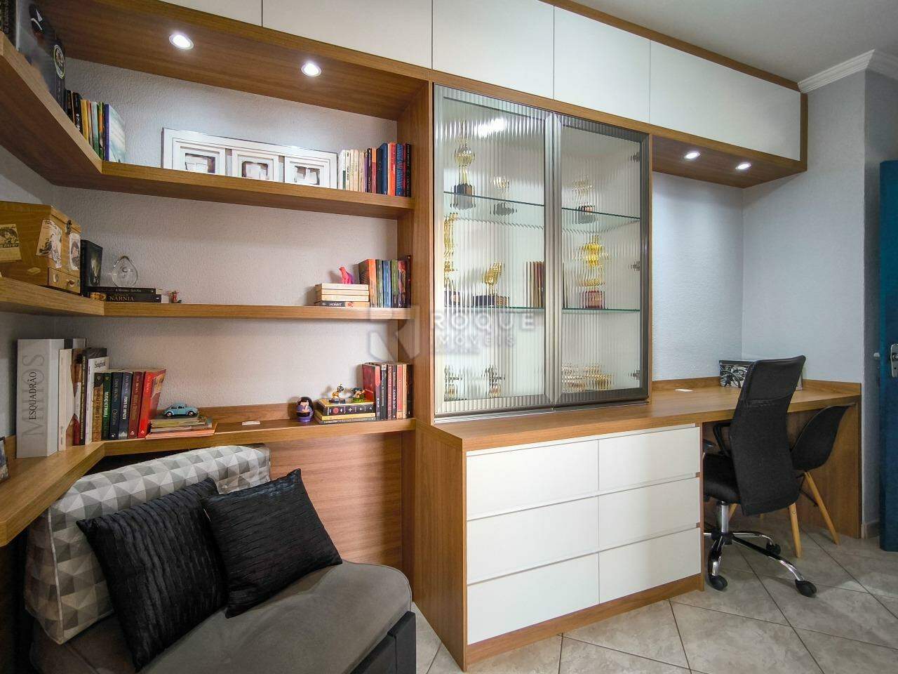 Apartamento à venda no bairro Centro: ESCRITÓRIO