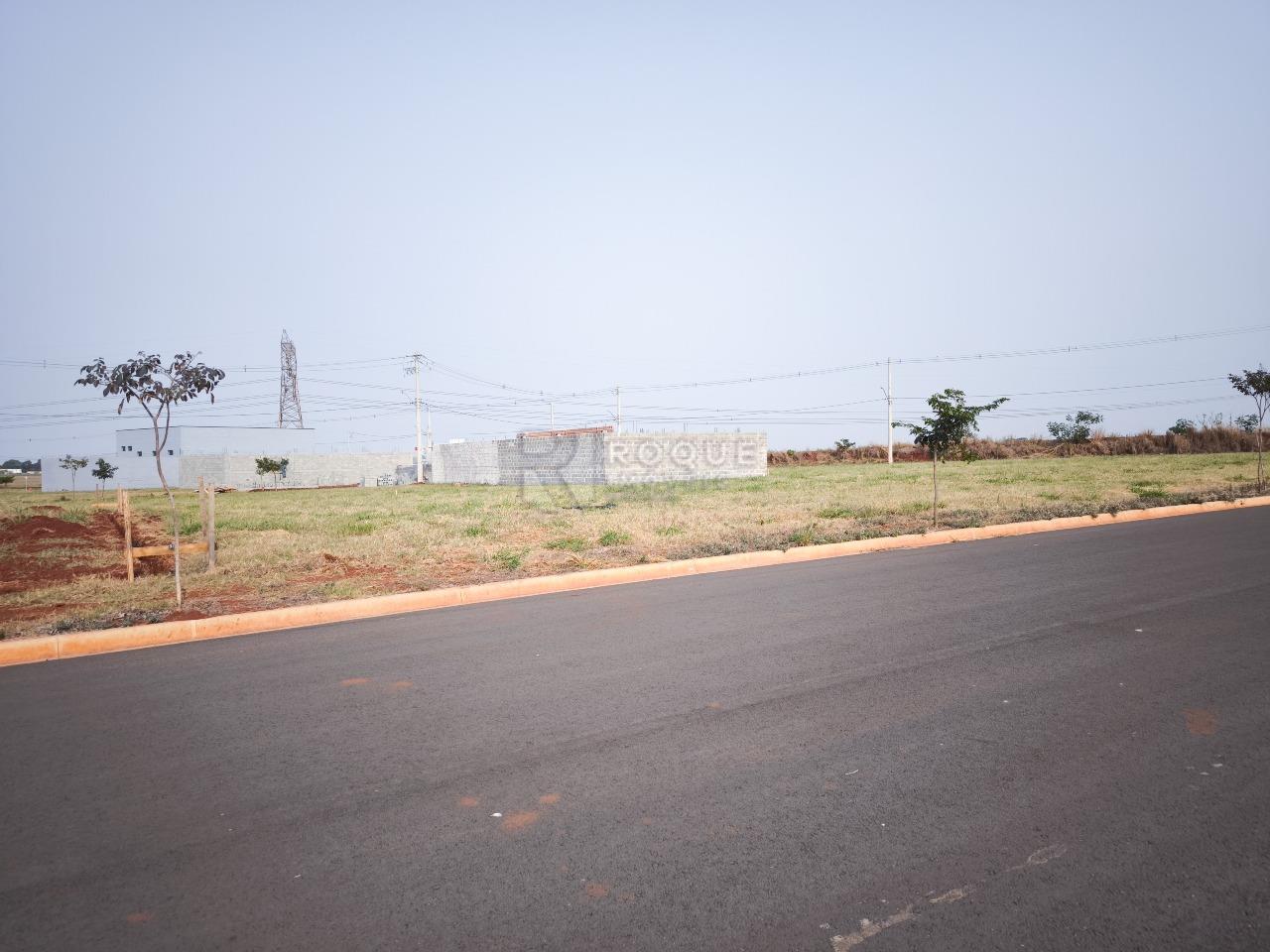 Terreno à venda no bairro Residencial Colinas do Engenho II: 