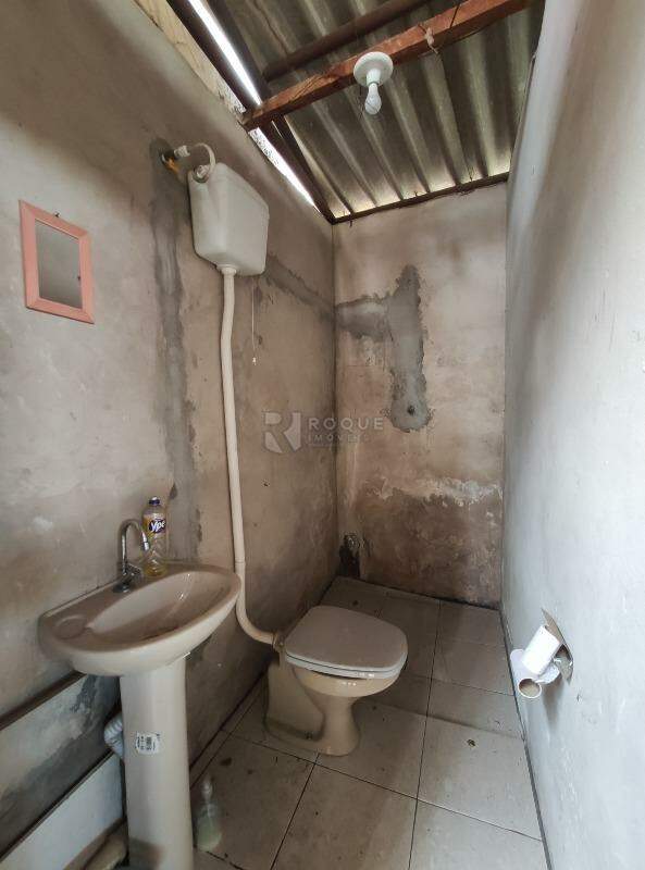 Terreno para aluguel no bairro Jardim Esteves: WC social 