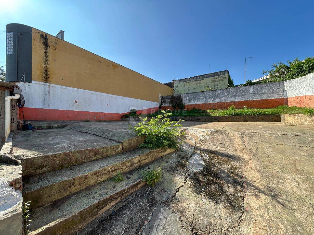 Terreno para aluguel no bairro Jardim Esteves: Área externa